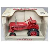 McCORMICK FARMALL SUPER A TRACTOR MIB 1:16 - ERTL