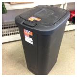Hefty 13.3 Gal Trash Can