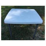 Lifetime 48" Golding Table