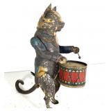 German Wind-up Cat Drumming