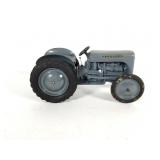 Advance Products 1/16 Cast Ferguson Tractor