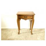 Queen Anne Style Oak Side Table