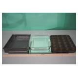 Pyrex Dish & 2 Baking Pans