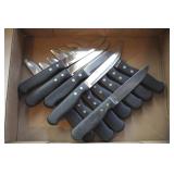 12 Steak Knives