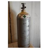1 C02 Cylinder w/ Contents