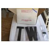 300 Ct 8" Letters & Numbers