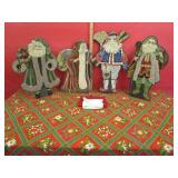 Table Cloth 78" x 58" & 4 Rug Hooking Santa