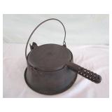 Lodge 8 Cast Iron High Base Waffle Maker  10.3 lbs