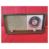 Zenith X323 AM/FM Old School Tube Radio