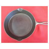 Lodge No 8 Cast Iron Skillet w/ Single Notch &