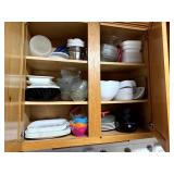 Pictured Contents Kitchen Cabinets & Drawers
