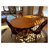 Oak Dining Room Table w/ Leaves & 4 Chairs