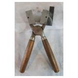 Antique Two Cavity Round Ball Bullet Mould