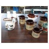 Stoneware Measuring Cups