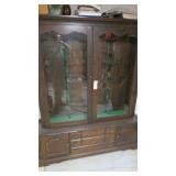 Gun case cabinet