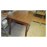 Drop leaf table