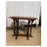 Vtg English Style End Table