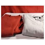 2 Sweat Shirts