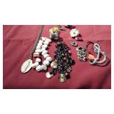 Necklace, bracelets, pendants and earrings