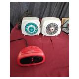 2 Vtg Intermatic lamp and appliance Timers