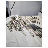 National Silver Co. Silverware set