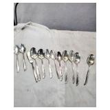 1944 Oneida / Wm Rogers Spoons / Knife