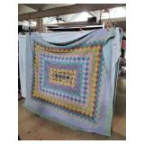 County Style Patchwork Quilt Queen
