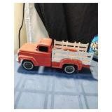 1960's Hubley Mighty Farm Truck