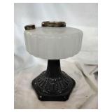 Aladdin Corinthian Model B-124 Oil Lamp