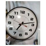 Simplex Round Wall Clock