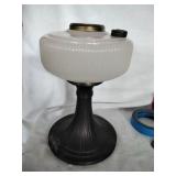 1930's Aladdin Queen Lamp B-95