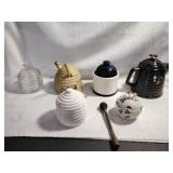 5 Honey Jars and a Teapot.