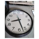 General Electric Wall Clock. Model 2915C,