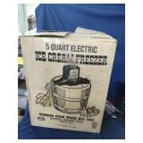 5 qt Ice Cream Maker