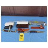 Schrade hunting knives