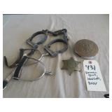 431 German spurs, handcuffs