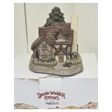 David Winter Cottages Mistletoe Cottage