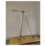 Aluminum Collapsible Display Stand