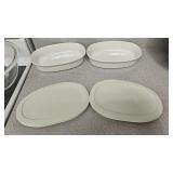 (2) Corningware Dishes w/Lids