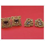 (2) Pr Vintage Avon Square Gold-tone Pierced