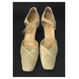 Richard Tyler Heels Sz 8.5 Narrow Richard Tyler Heels Sz 8.5 Narrow