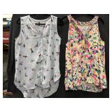(2) Tank Top Shirts Sz Med (2) Tank Top Shirts Sz Med