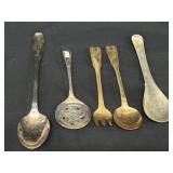 Collection of Silverware Includes: Gorham Pewter Collection of Silverware Includes: Gorham Pewter