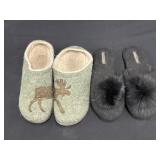 (2) Pair of Women�s House Slippers 8 & 5 (2) Pair of Women�s House Slippers 8 & 5