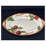 Franciscan USA Apple Pottery 12�in Oval Serving Franciscan USA Apple Pottery 12�in Oval Serving