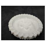 Vtg Fenton Milk Glass Ashtray with a Dogwood Vtg Fenton Milk Glass Ashtray with a Dogwood