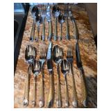 Silverware set 4pcs each