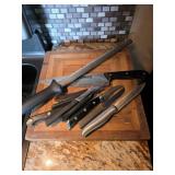 Knives & chopping block