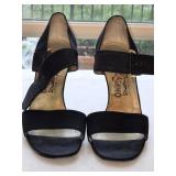 Sz 7.5 Vintage Salvatore Ferragamo Black Velvet