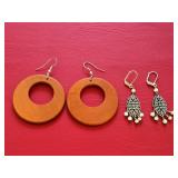 (2) Prs Earrings